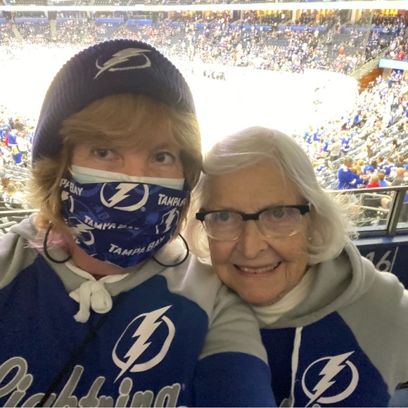 Meet your Posher, Cathy - Picture 3 of 8